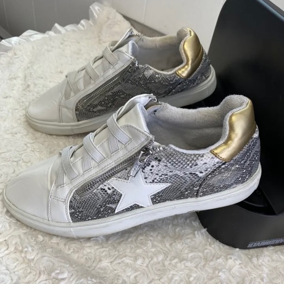 Report Logan Sneakers Snakeskin Metallic Gold women’s size 9 Zippered - Picture 1 of 8